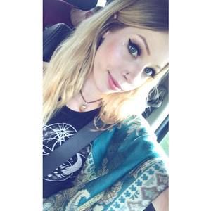 Meet your Posher, Ivy